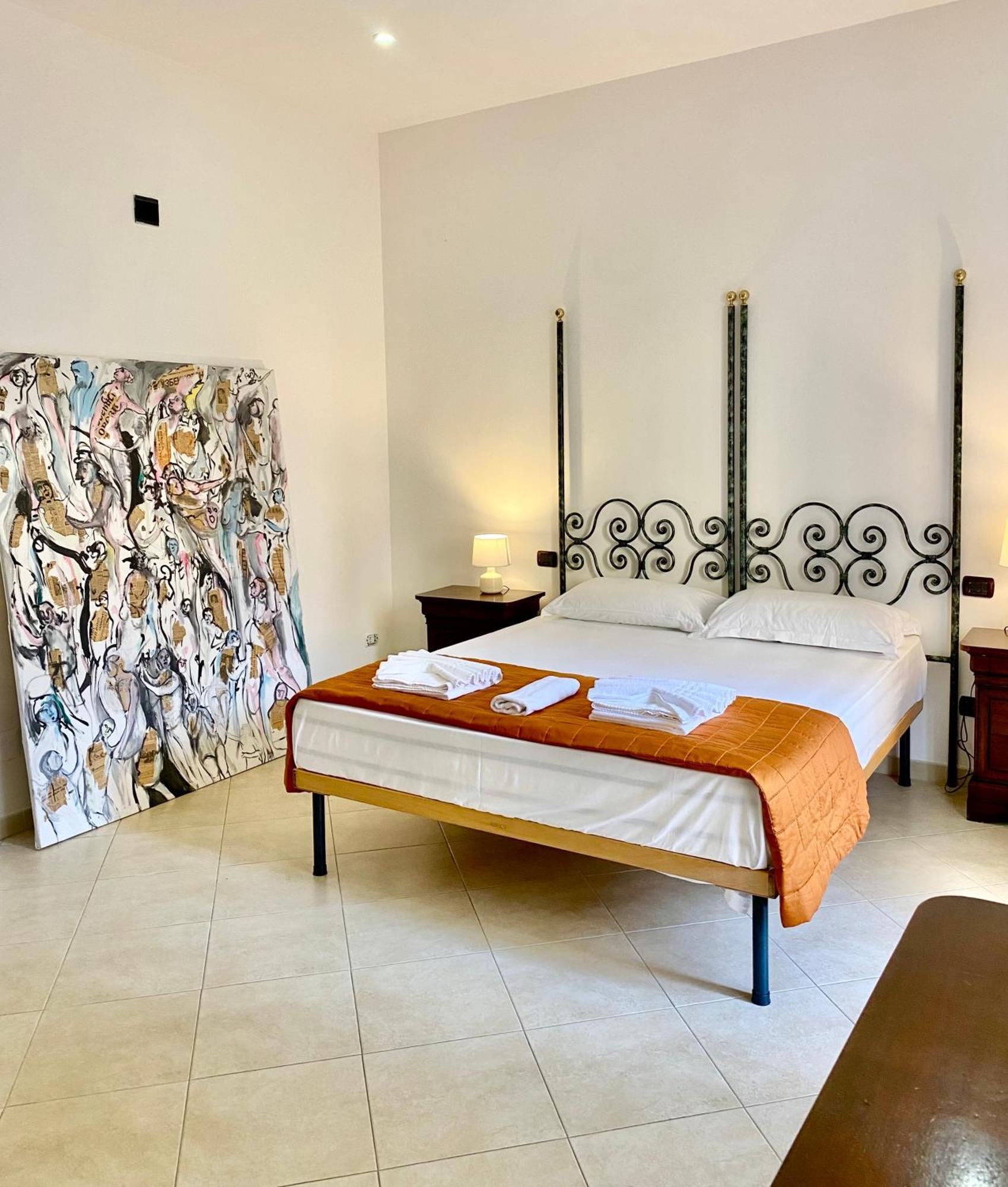Guest house Matrimoniale Con Idromassaggio Naples