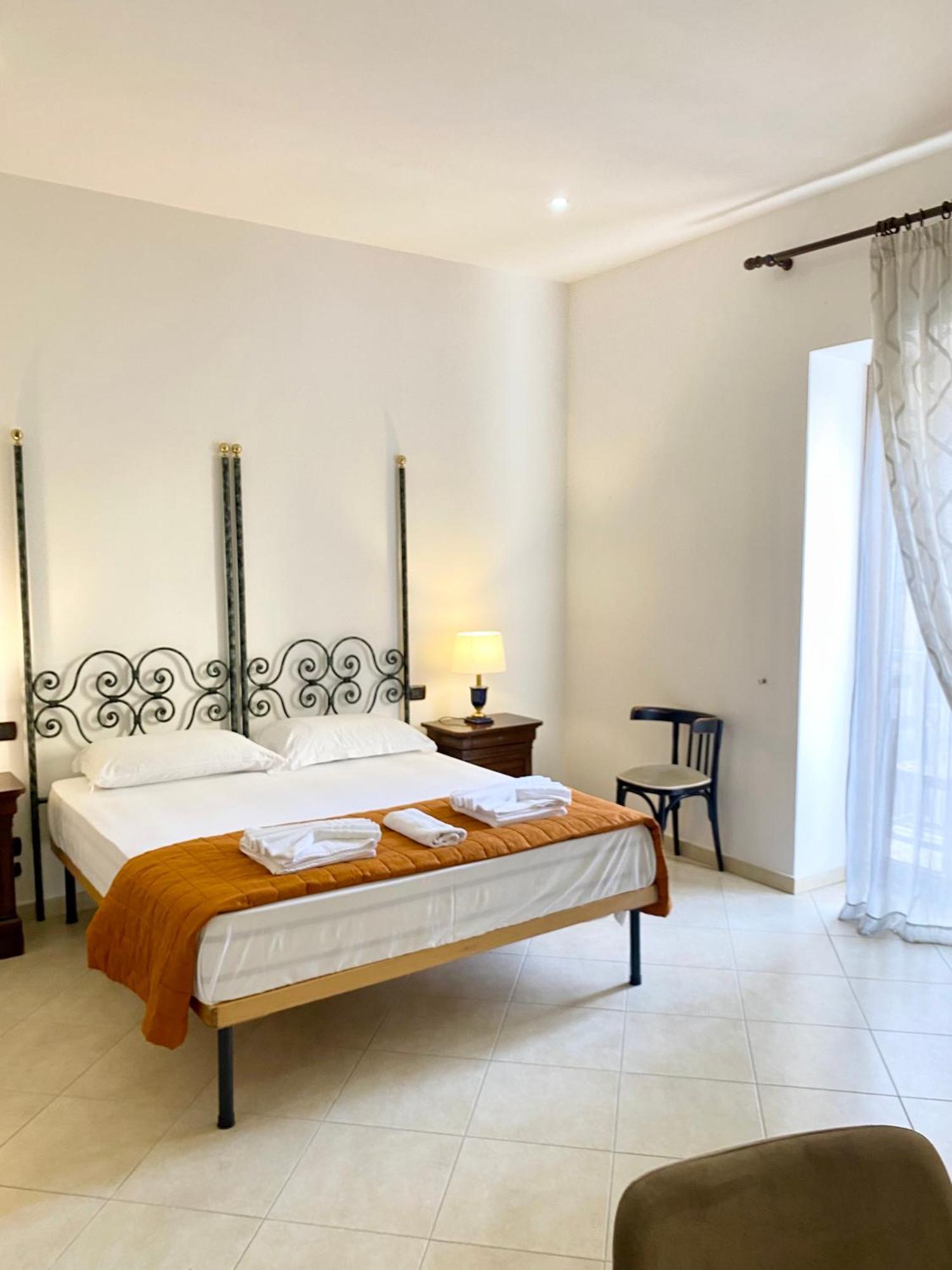 Guest house Matrimoniale Con Idromassaggio Naples