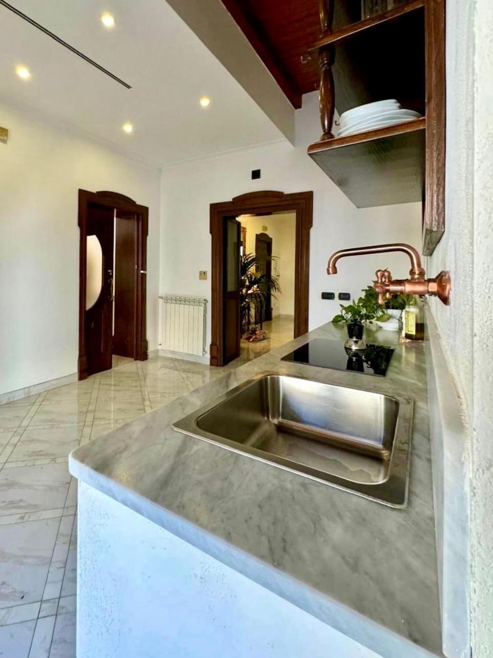 Guest house Matrimoniale Con Idromassaggio *
